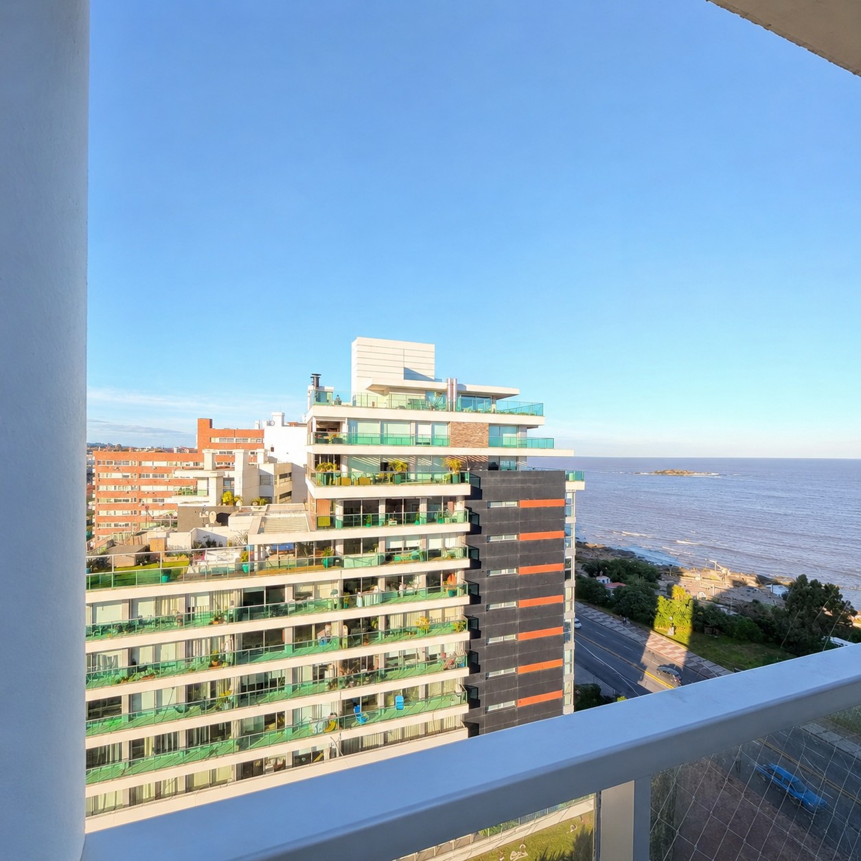 Divino apartamento dúplex en Malvín, con garage!!! en Malvín