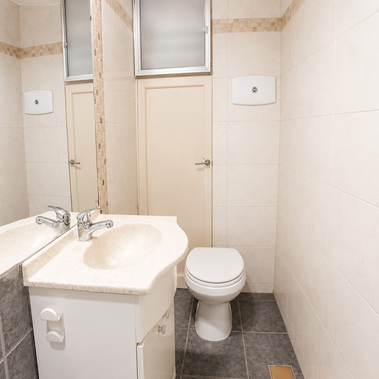 VENTA DE APARTAMENTO EN EL CENTRO, 2 DORMITORIOS, 2 BAÑOS. en Centro