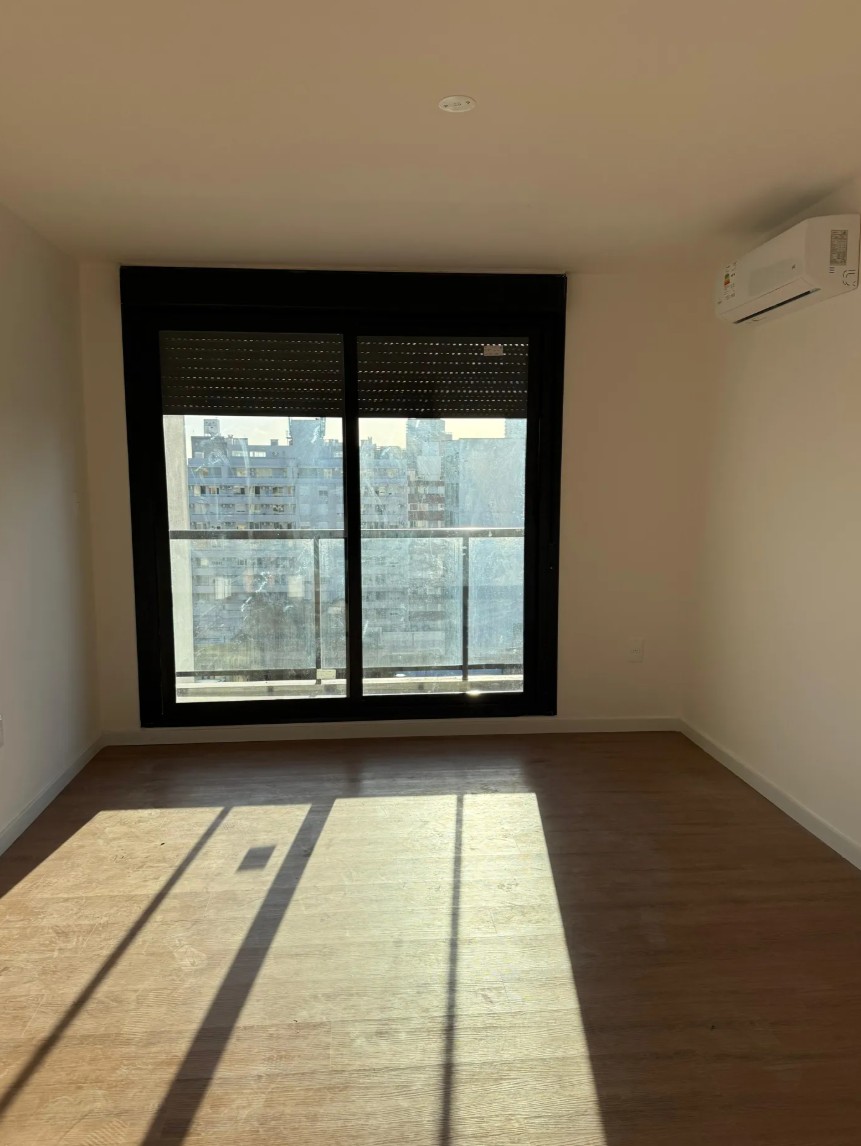 * 2 equipos de aire acondicionado