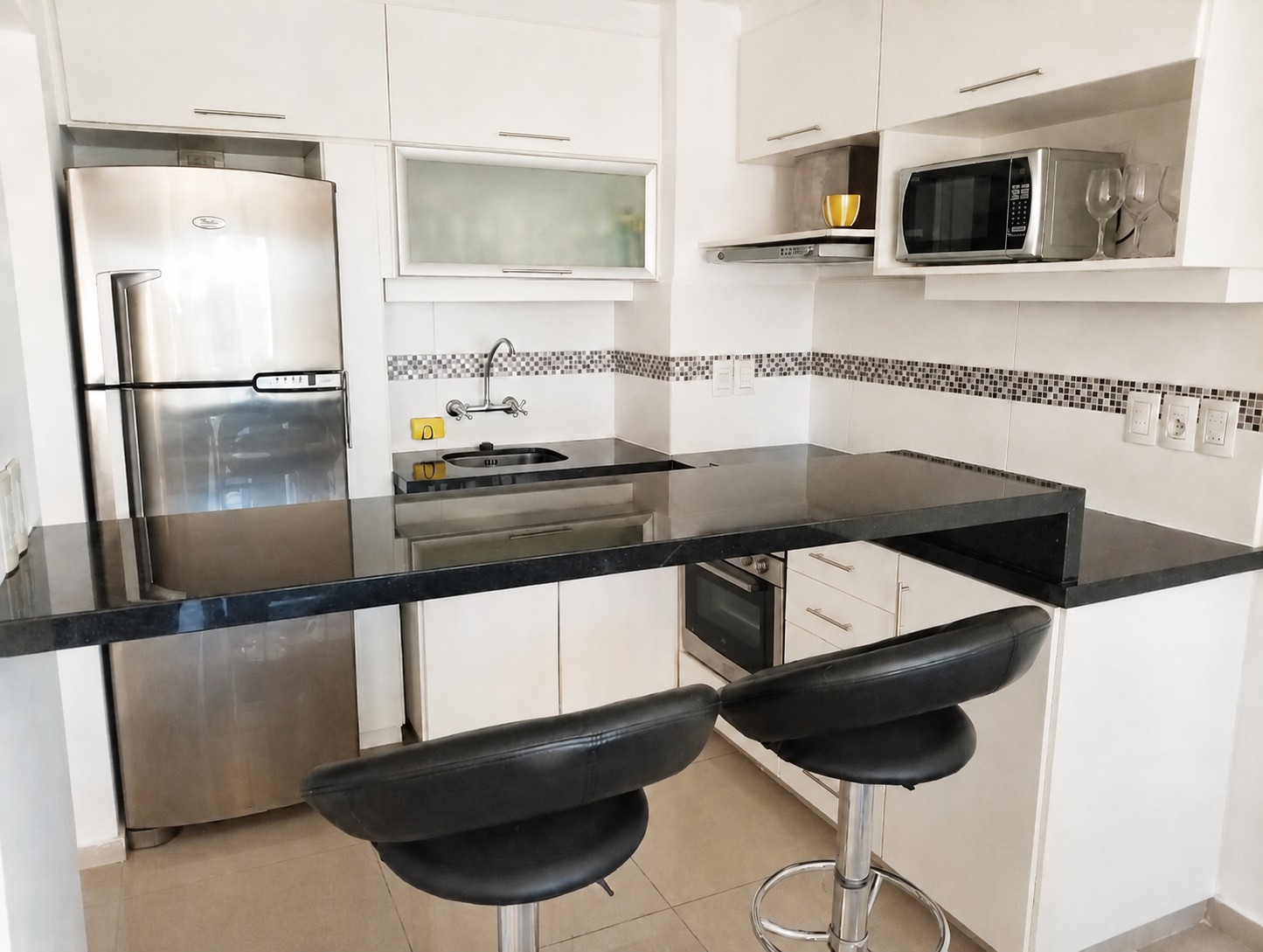 Alquiler de apartamento sobre Avenida de las Américas en Ciudad de la Costa