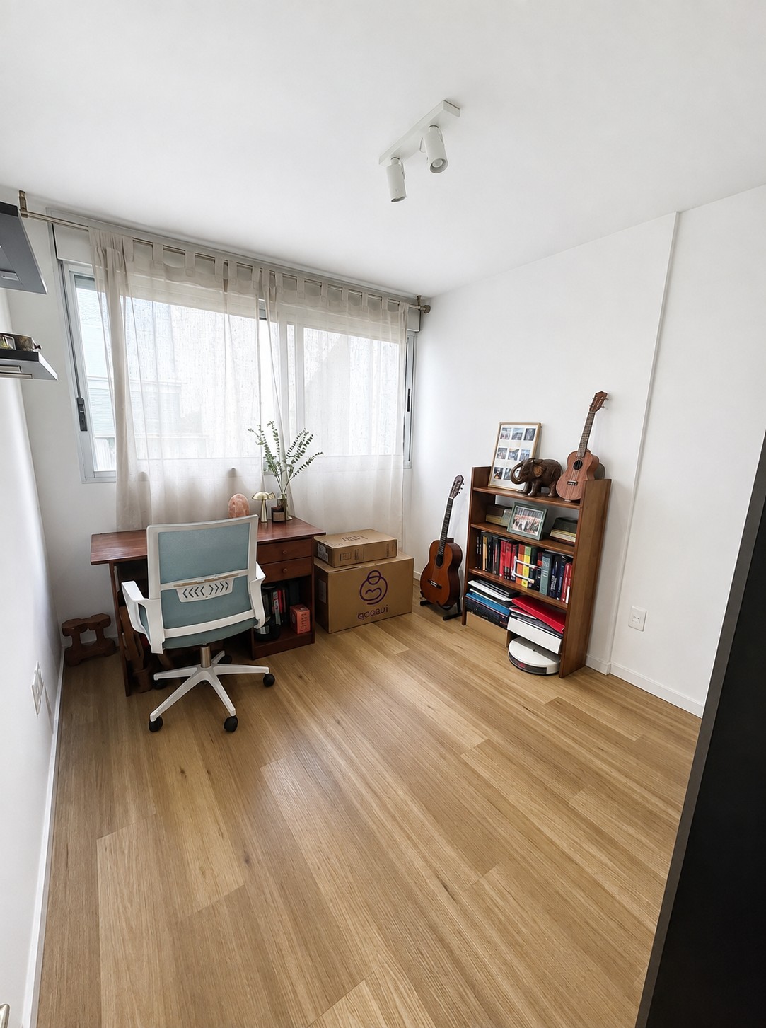 Venta de apartamento en Tres Cruces, con garage y patio de uso exclusivo en Tres Cruces