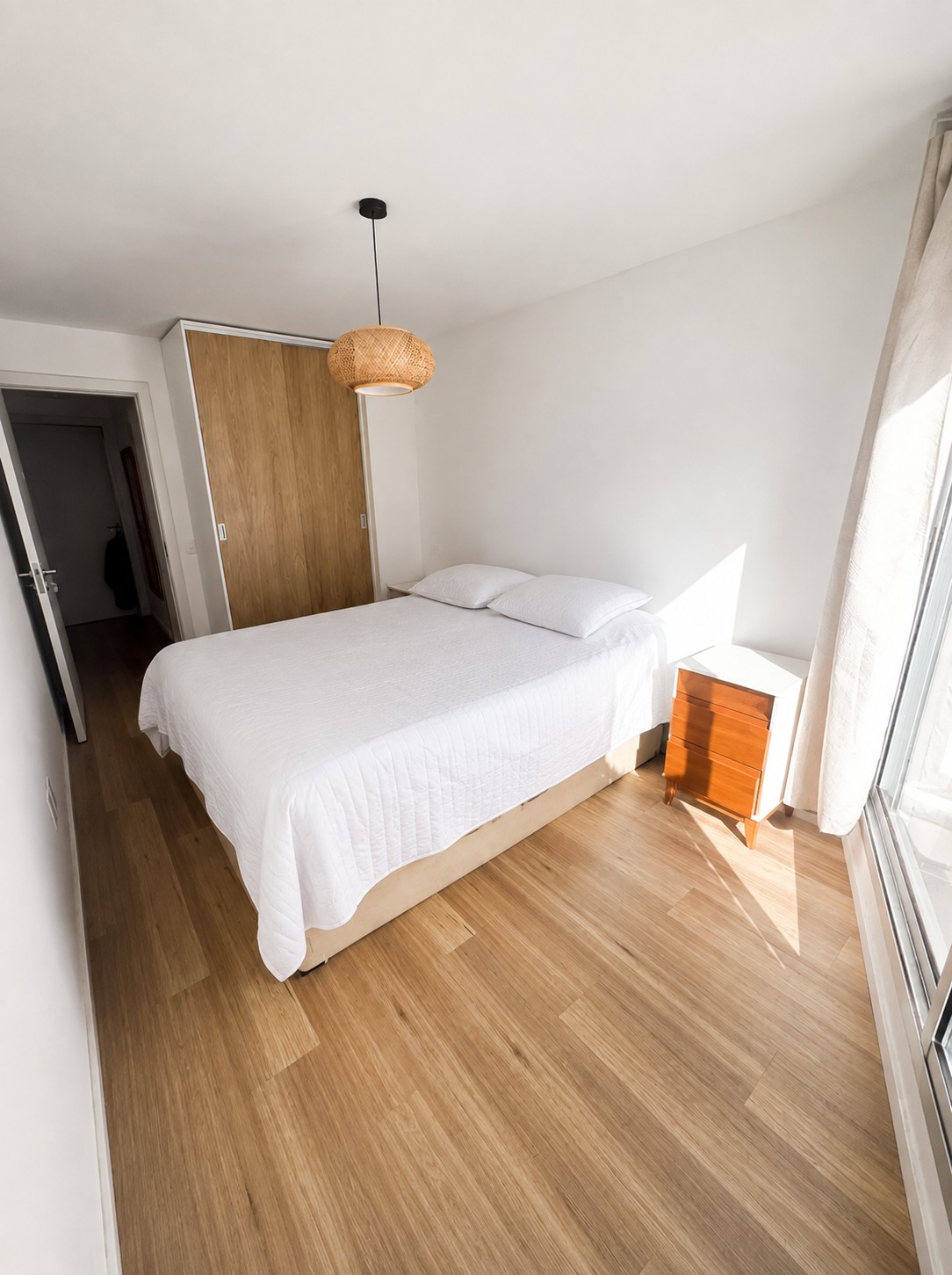 Venta de apartamento en Tres Cruces, con garage y patio de uso exclusivo en Tres Cruces
