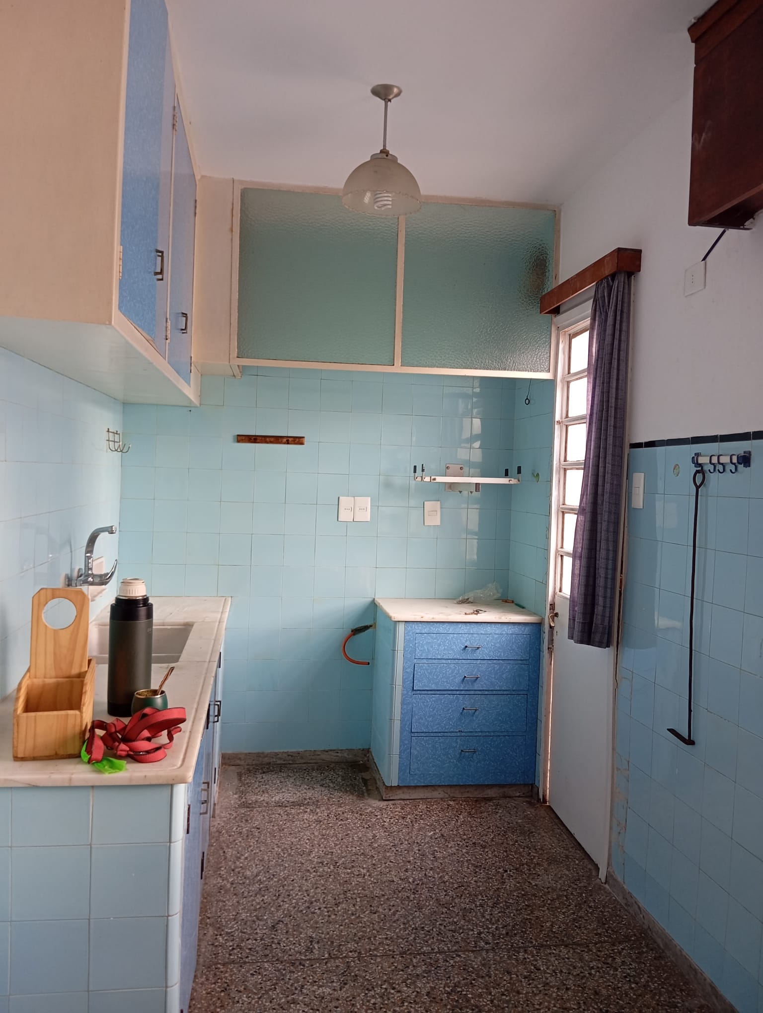 Alquiler de hermosa casa en Buceo, 4 dormitorios, y garage. en Buceo