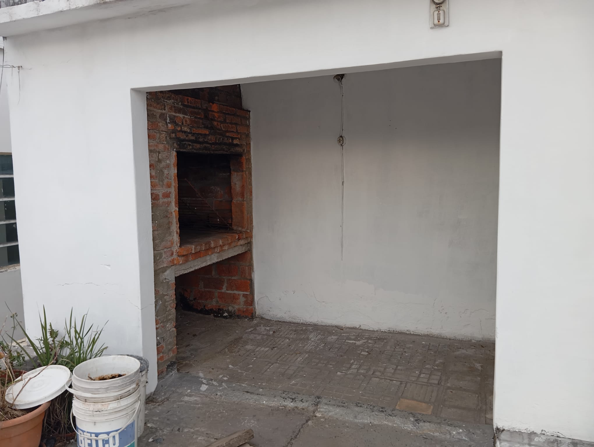 Alquiler de hermosa casa en Buceo, 4 dormitorios, y garage. en Buceo