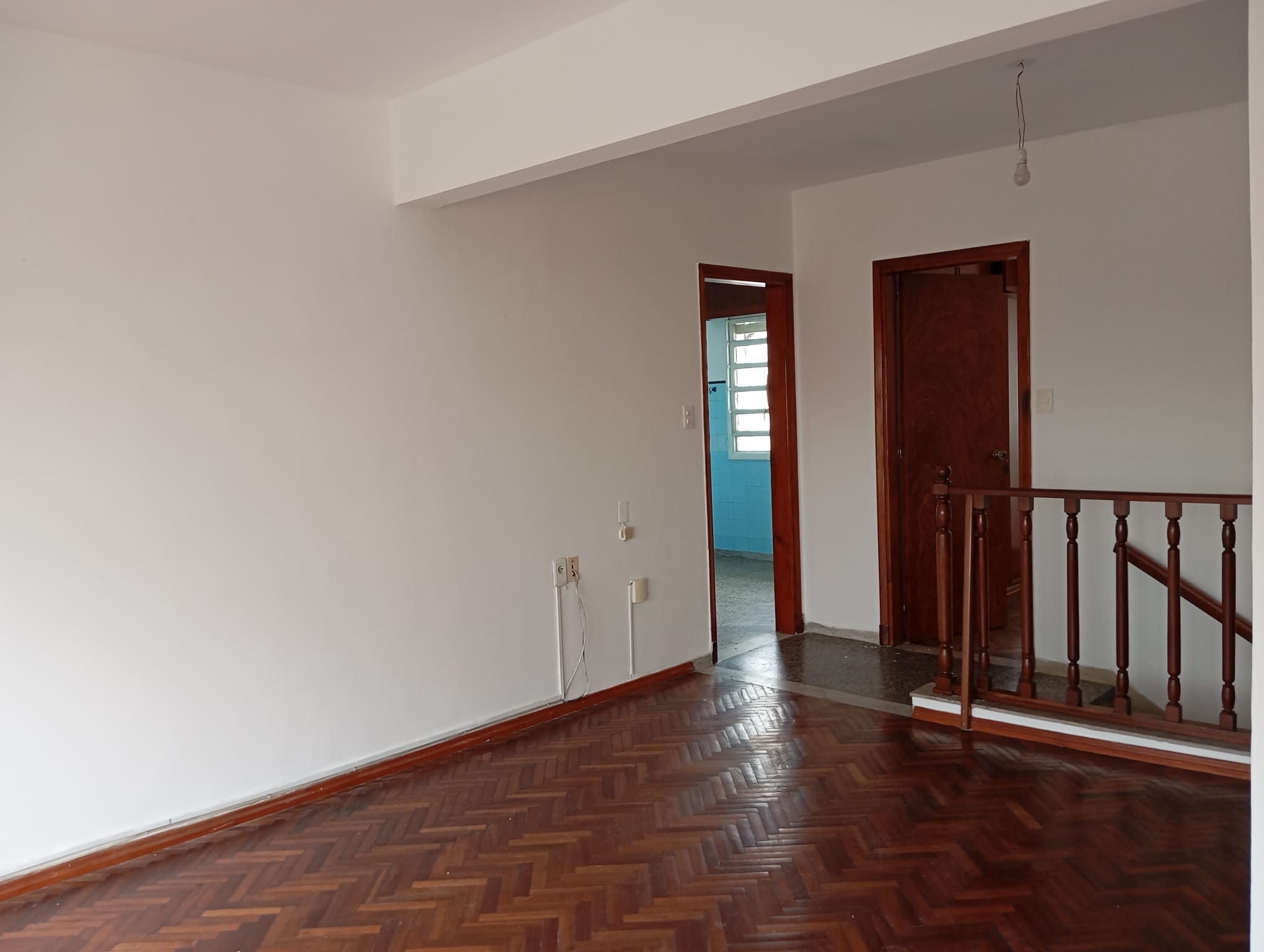 Alquiler de hermosa casa en Buceo, 4 dormitorios, y garage. en Buceo