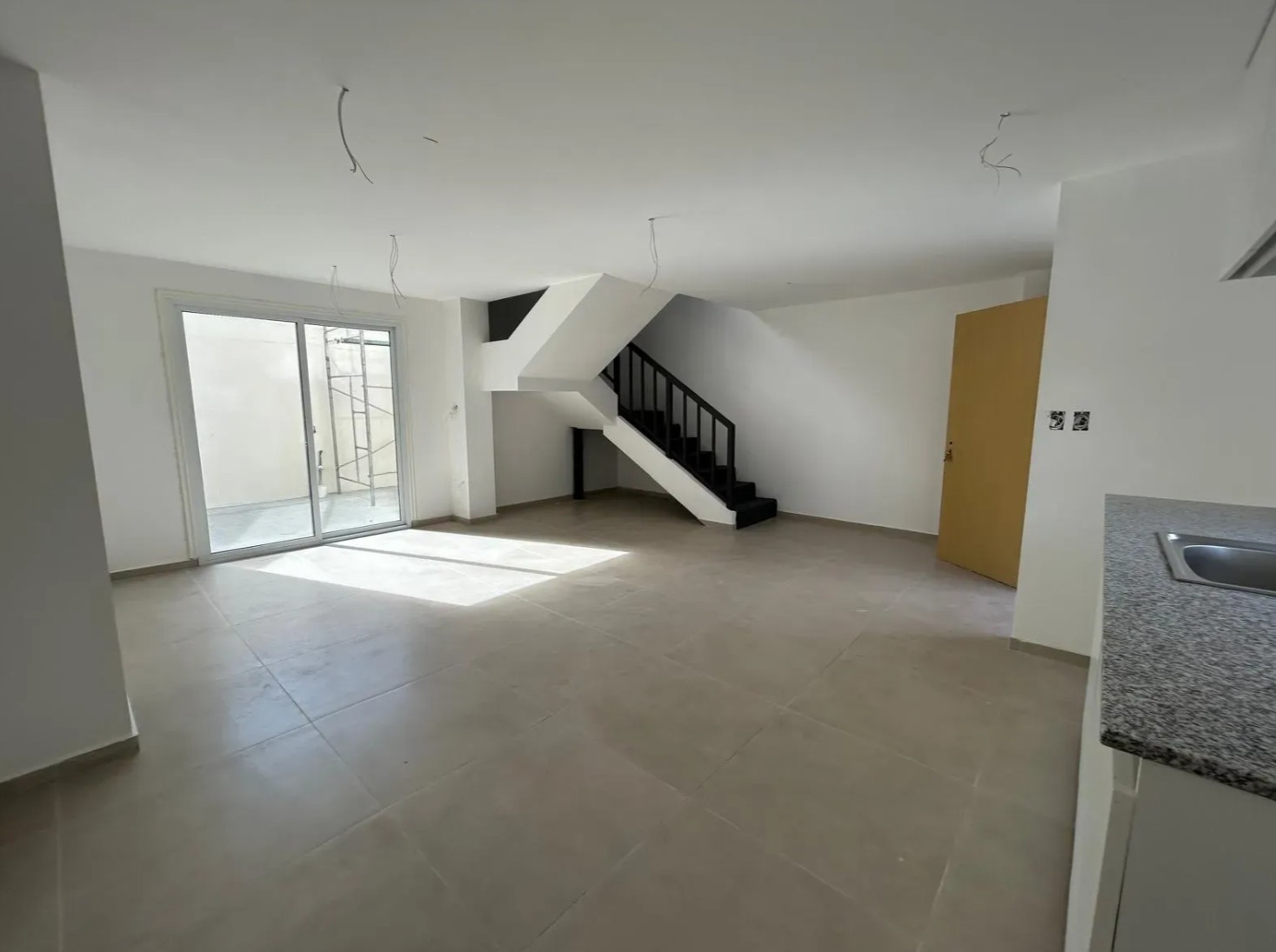 Alquiler | Casa Dúplex a Estrenar en Malvín Norte en Malvín Norte