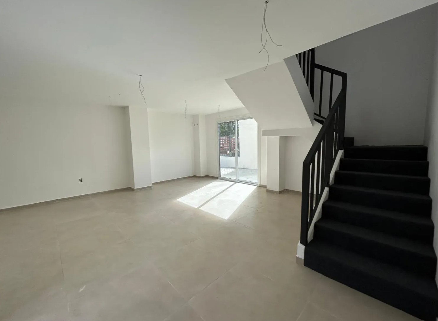 Alquiler | Casa Dúplex a Estrenar en Malvín Norte en Malvín Norte