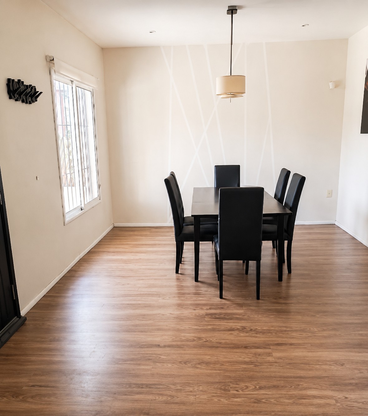 CASA TOTALMENTE REMODELADA EN VENTA – PUNTA GORDA, LÍMITE CON CARRASCO en Punta Gorda