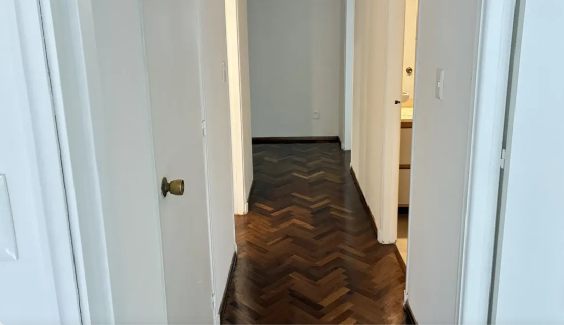 Venta o alquiler de apartamento de 3 dormitorios y servicio en Pocitos en Pocitos Nuevo