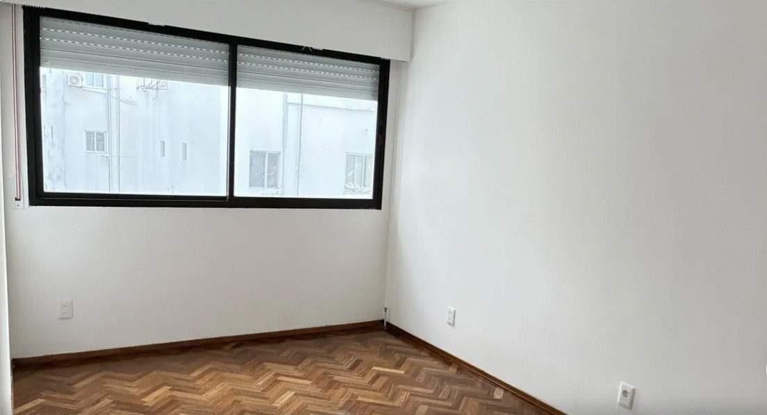Venta o alquiler de apartamento de 3 dormitorios y servicio en Pocitos en Pocitos Nuevo