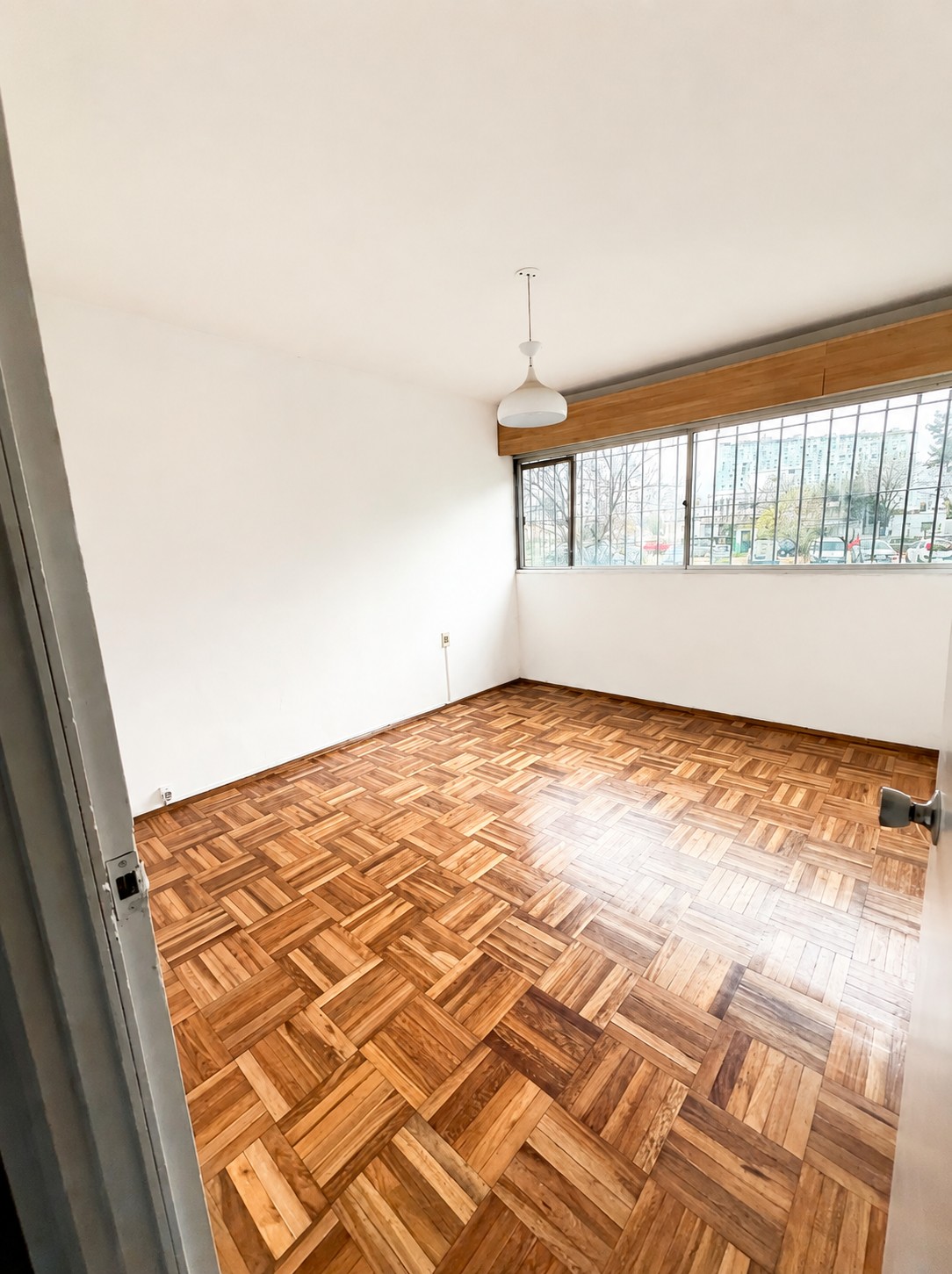 Venta de apartamento de 4 dormitorios – Impecable y al día en Malvín Norte