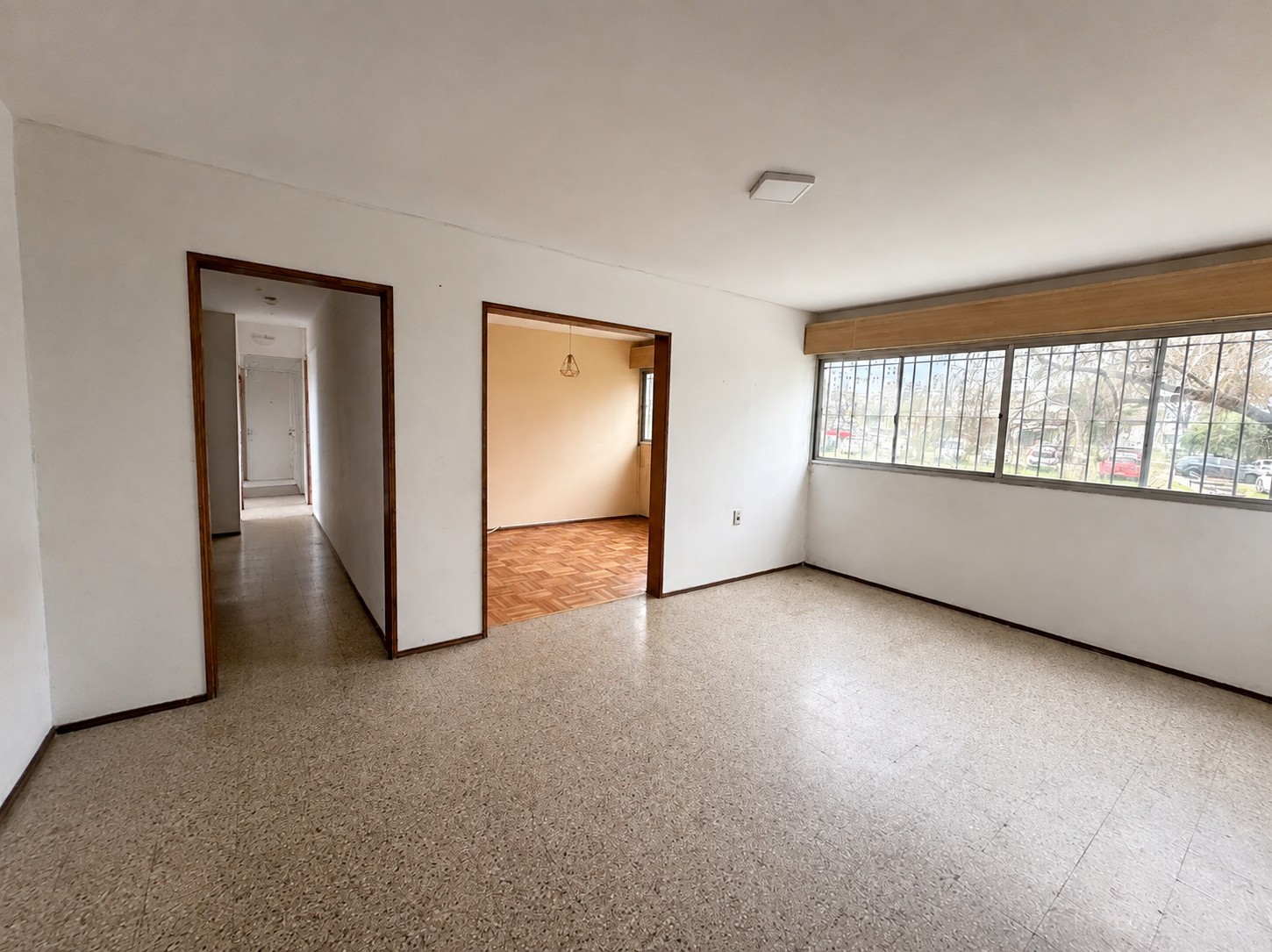 Venta de apartamento de 4 dormitorios – Impecable y al día en Malvín Norte