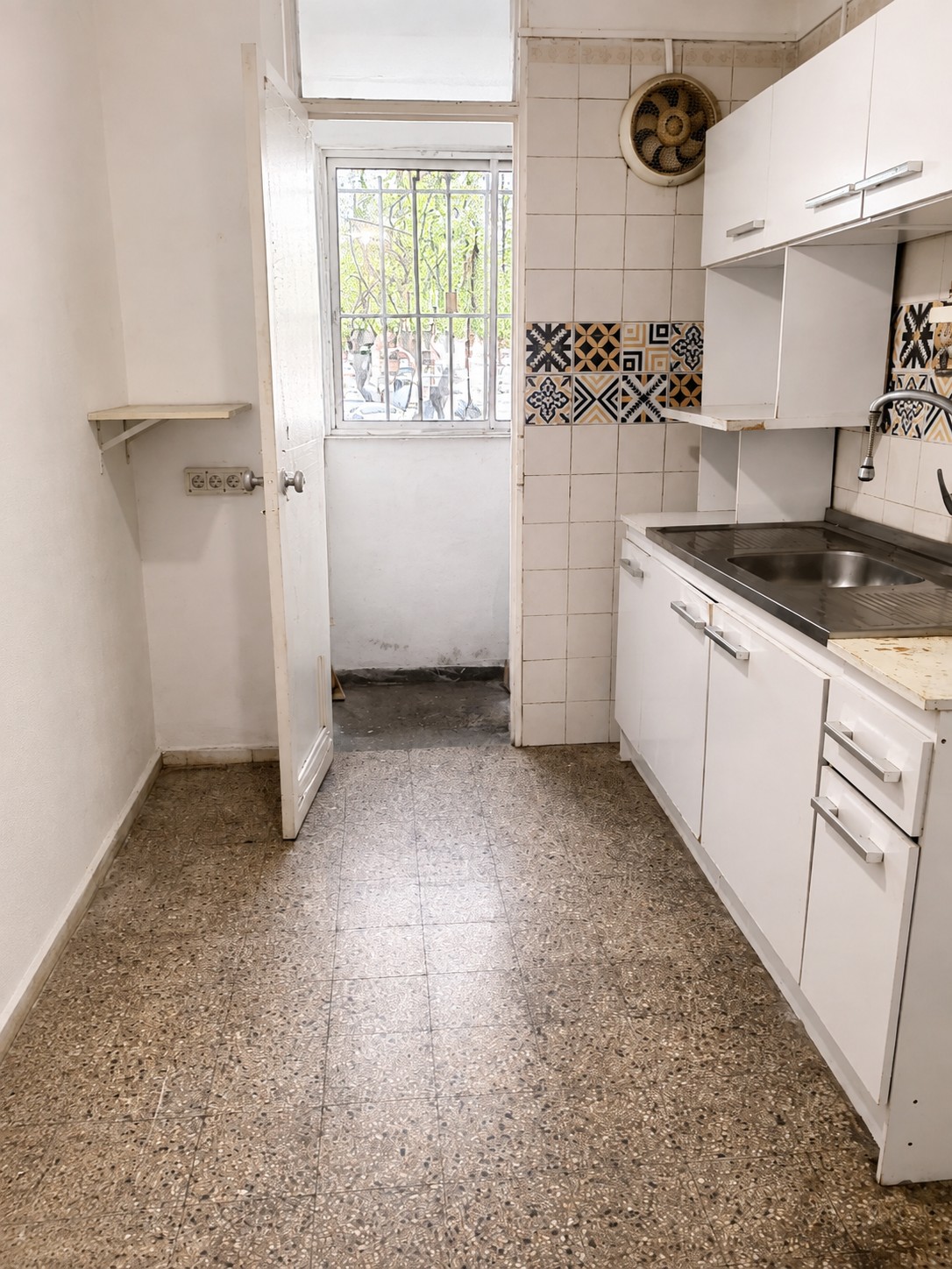 Venta de apartamento de 4 dormitorios – Impecable y al día en Malvín Norte