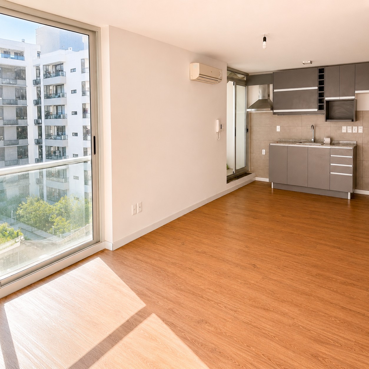 Venta de apartamento de 2 dormitorios con cochera en Cordón en Cordón
